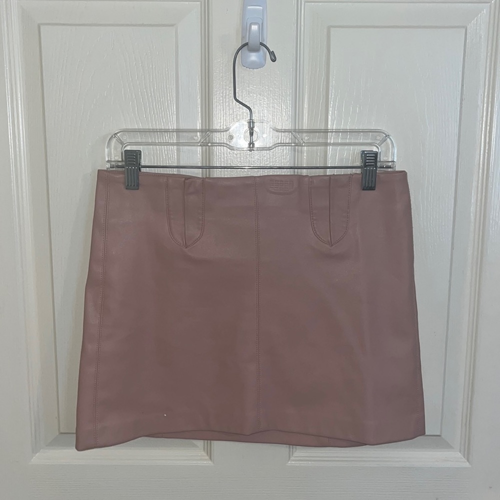 Blush leather Zara mini skirt